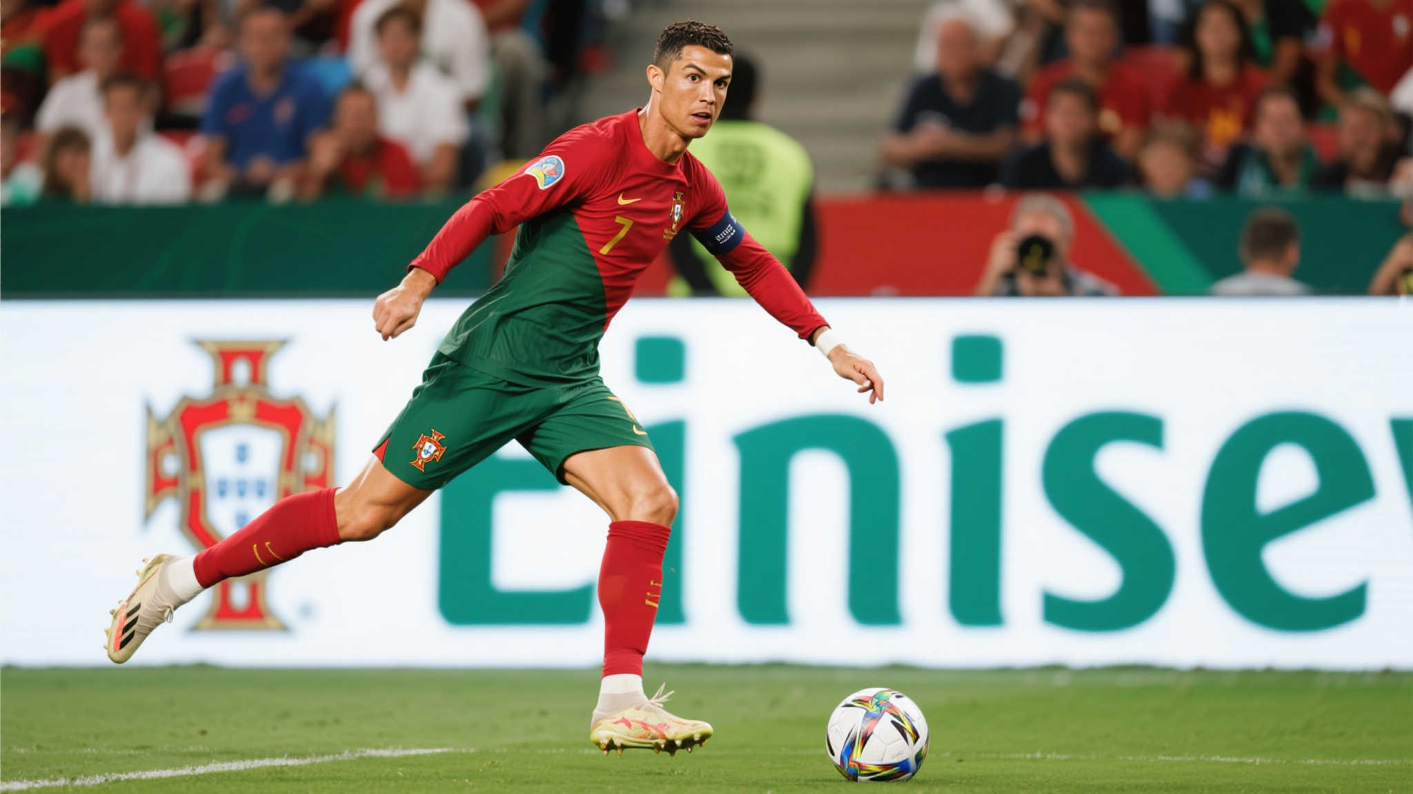 欧国联半决赛巅峰时刻:C罗凌晨3点强势登场! 作为葡萄牙国家队绝对核心,克里斯蒂亚诺·罗纳尔多无